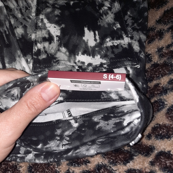 Women’s Time and Tru Black Tie-Dye Jeggings -  NEW - various sizes - Picture 2 of 8